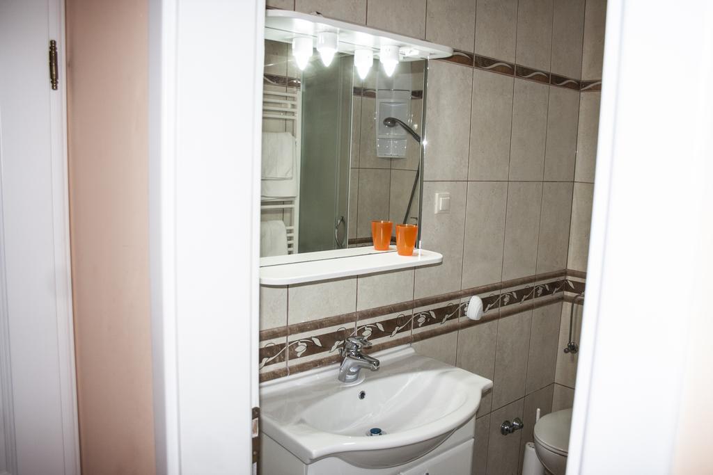 Apartments Mirage Новалья Экстерьер фото