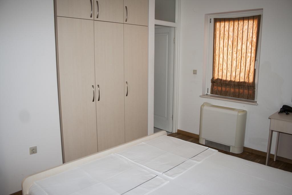 Apartments Mirage Новалья Экстерьер фото