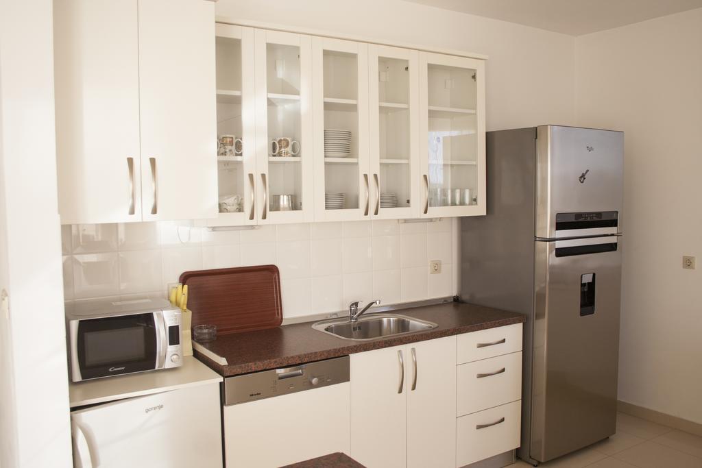 Apartments Mirage Новалья Экстерьер фото